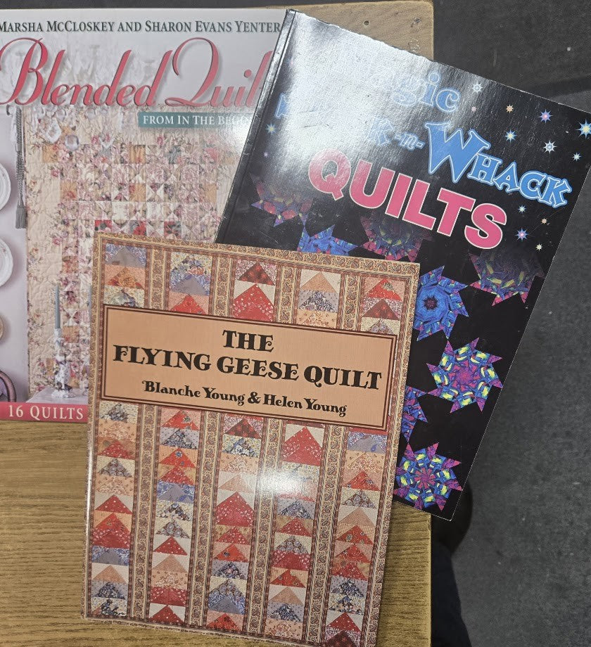 LOT OF 4 QUILTING BOOKS INCLUDING DUTCH WINDMILLS QUILT