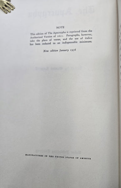 THE FOURTEEN BOOKS OF THE APOCRYPHA